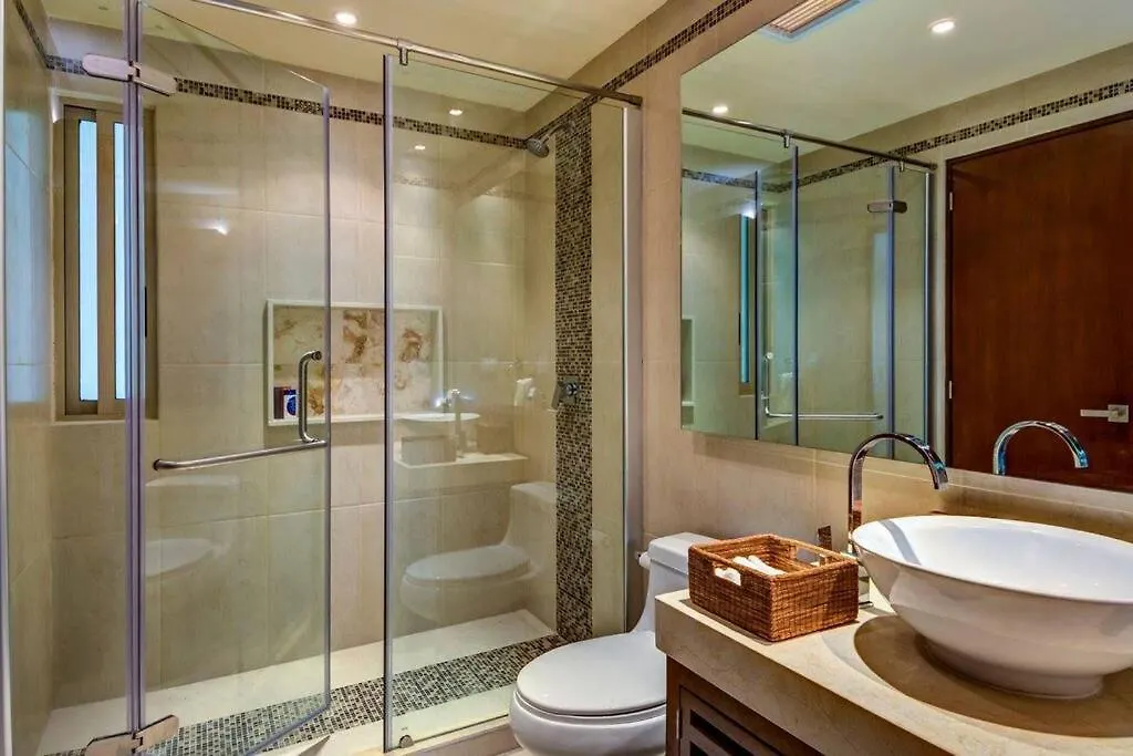 Penthouse With Private Rooftop Terrace, Hot Tub, And Community Pool Tulum