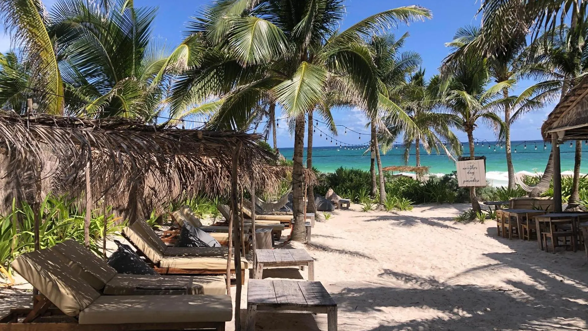 Penthouse With Private Rooftop Terrace, Hot Tub, And Community Pool Tulum Lägenhet