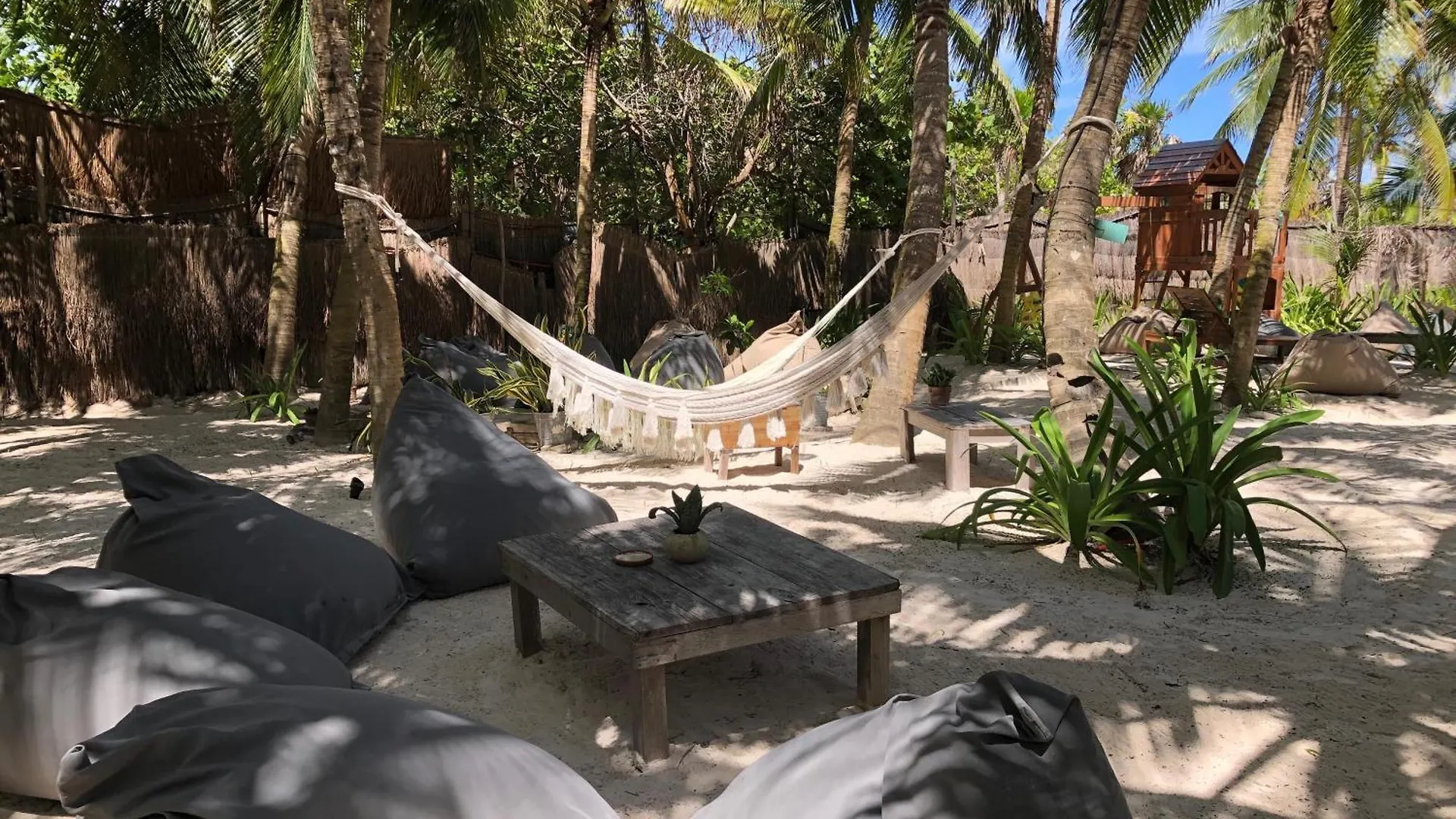 Penthouse With Private Rooftop Terrace, Hot Tub, And Community Pool Tulum